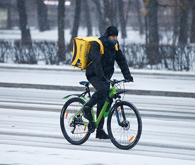 Москва Курьер на велосипеде