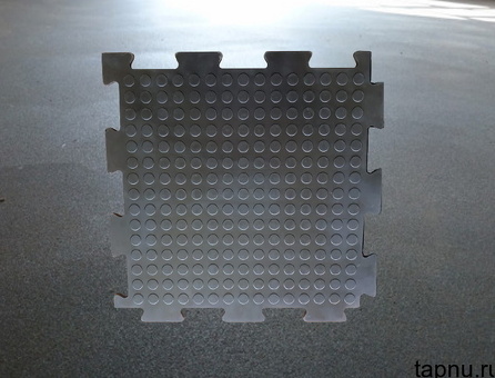 Модульное армированное напольное покрытие для гаража