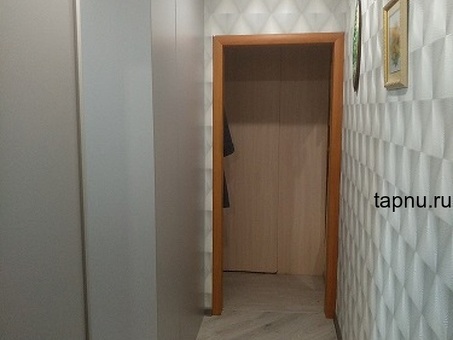 Продам 2-к. кв, 42 м², 1/3 эт. Екатеринбург, Черноярская ул., 28