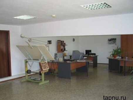 Производственная база, 830 м².